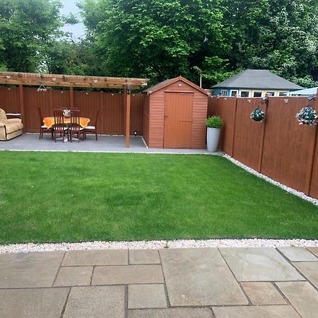 Enjoy Your Stay At Chorley Road Droitwich Bagian luar foto