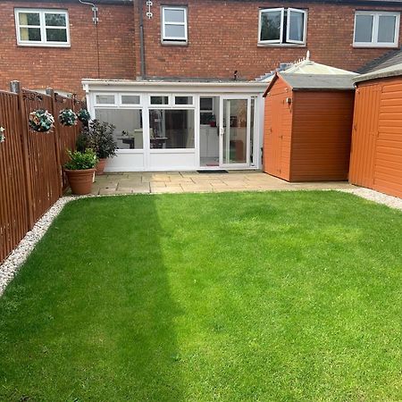 Enjoy Your Stay At Chorley Road Droitwich Bagian luar foto