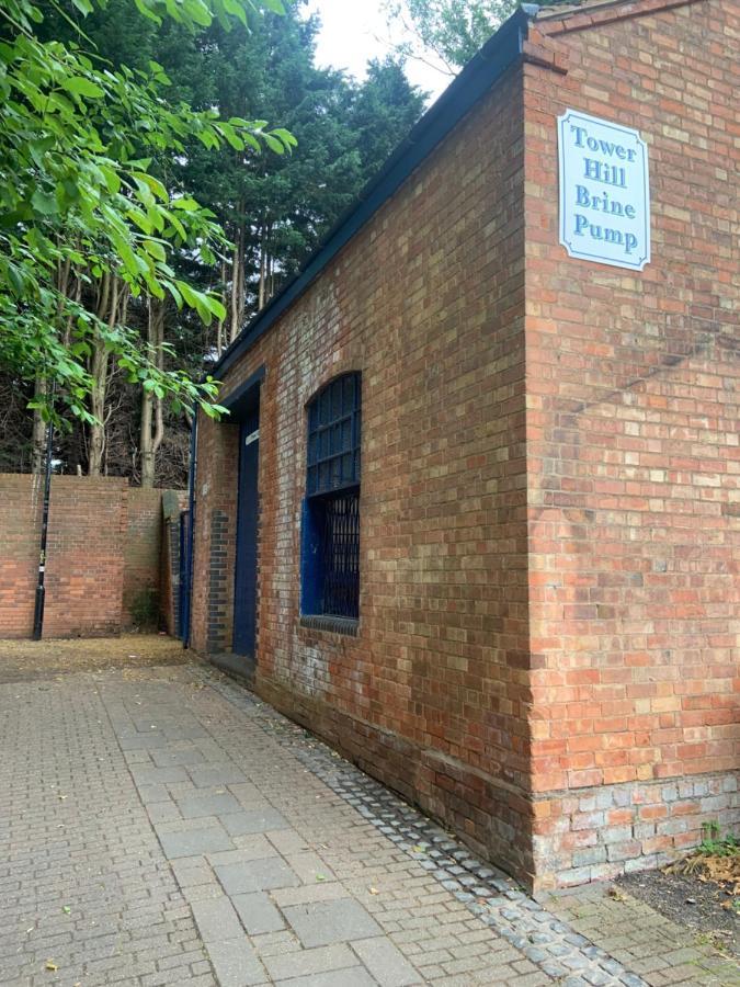 Enjoy Your Stay At Chorley Road Droitwich Bagian luar foto
