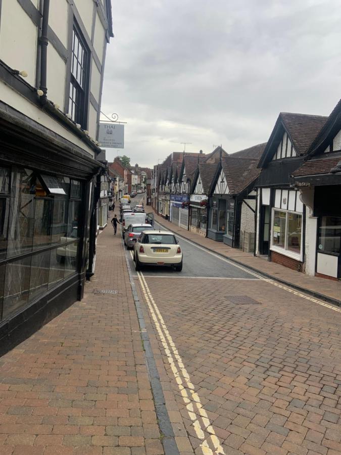 Enjoy Your Stay At Chorley Road Droitwich Bagian luar foto